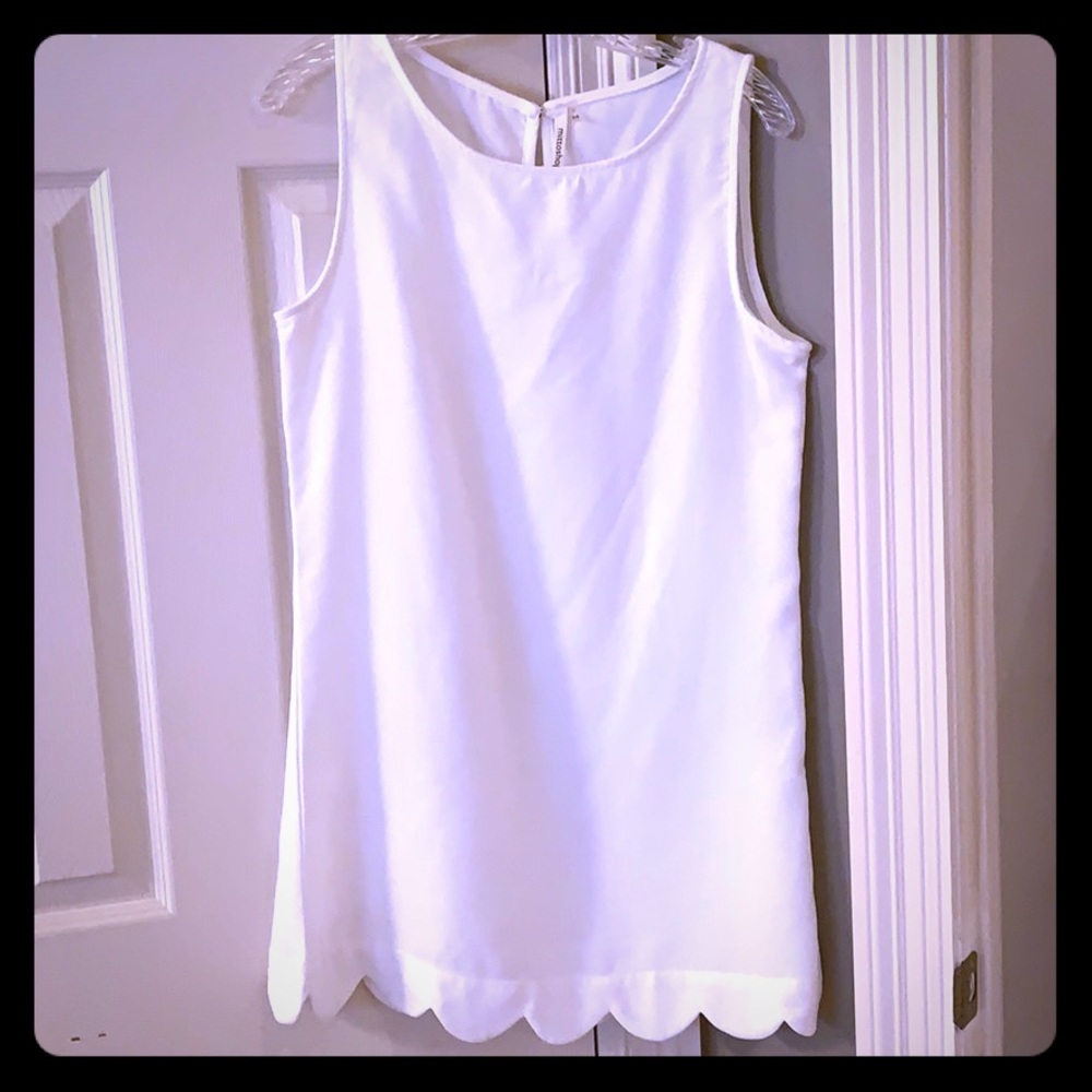 Off white scalloped edge shift dress